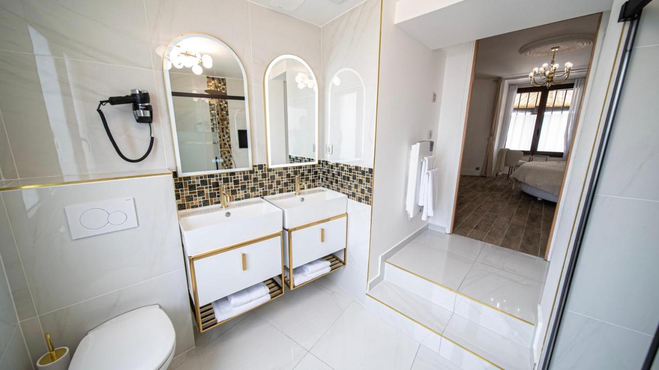 Le Moulin D'orgemont, Hebergements & Restaurants * Argenteuil